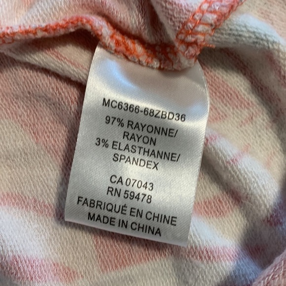 Rachel Zoe Floral Print Blouse, sz Medium. - Picture 8 of 8